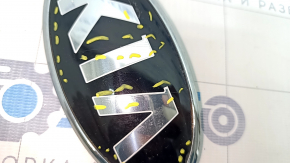Emblem badge KIA front bumper Kia Niro 17-22 air on the edge, scratches