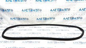 Mazda 3 19-4d trunk lid seal on the body