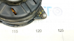 Left cooling fan motor Toyota Prius 30 10-15 broken bolts in fasteners
