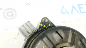 Left cooling fan motor Toyota Prius 30 10-15 broken bolts in fasteners