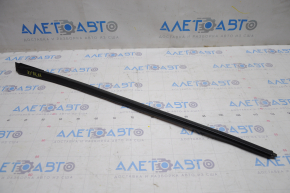 Windshield molding right Hyundai Sonata 11-15 scratches
