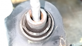 Lower arm under the spring rear left Kia Niro 17-22 HEV cracked silent block