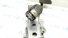 Brake pedal Mazda 3 19-