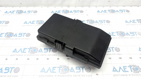 Fuse box underhood Jeep Cherokee KL 19-23 2.0T under heating on the windshield