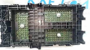 Fuse box underhood Jeep Cherokee KL 19-23 2.0T under heating on the windshield