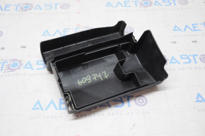 Cover of the fuse box under the hood VW Passat b7 12-15 USA broken latches