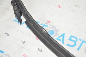 Left windshield wiper blade Tesla Model X 16-21 torn rubber