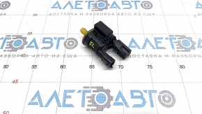 Jeep Cherokee Fuel Tank Solenoid Valve KL 14-