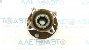 Rear right hub Mazda 3 19- AWD Japan built rusty