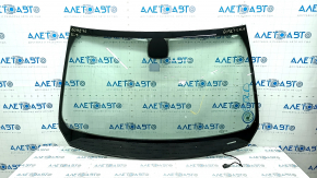 Jeep Cherokee KL 19 windshield - heated, chips