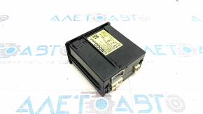 USB Hub, SD card Mazda 3 19-