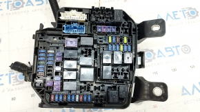 Mazda 3 19- underhood fuse box with housing