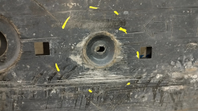 Front right underbody protection Mazda 3 19 - worn, cracked