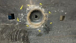 Front right underbody protection Mazda 3 19 - worn, cracked