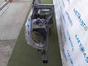 Front right quarter BMW 5 G30 17-23 on body, gray C2Y, with central pillar