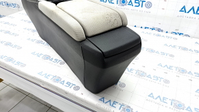 Central console armrest and cup holders Honda Insight 19-22 gray, armrest cloth, scratches, dry cleaning