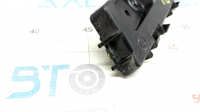 Rear bumper mount outer left Ford Escape MK4 20 - broken mount