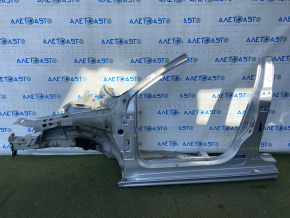 Front quarter left VW Jetta 11-18 USA silver, with central pillar