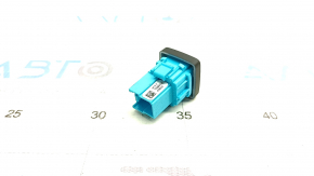 Ford Escape MK4 20- Tailgate Close Button