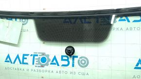 Windshield VW Jetta 19 - sand, chips
