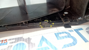 TV top bar Ford Escape MK3 13 - broken latch