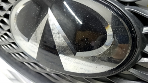 Radiator grill grill Infiniti QX50 19- complete with badge for distronic, sand, bumps, scratches, cracks in badge