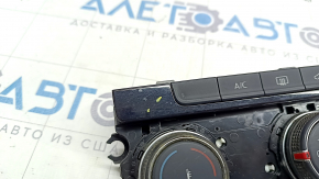 VW Jetta 19 heater control - no seat heating, scratches on glass, cracks