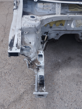 Front right quarter VW Jetta 19 - white, on the body