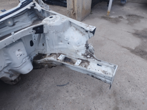 Front left quarter VW Jetta 19 - white, on the body
