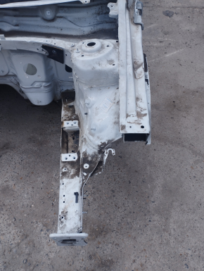 Front left quarter VW Jetta 19 - white, on the body