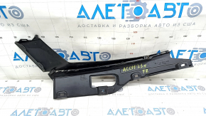 Front bumper trim under headlight right Honda Accord 23-