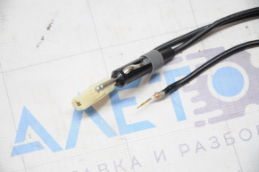 Antenna socket Mitsubishi Outlander Sport ASX 10- type 2 chip torn off