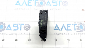 Control buttons on the center console on the right Mercedes GLC 16-20 broken fasteners, scratches