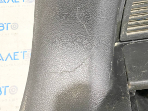 Left arch trim Nissan Rogue 14-20 black under 2 rows, scratches, rubbed