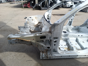 Front left quarter Mercedes GLC 16-22 on the body, white, dents