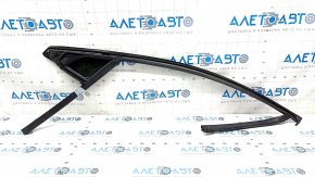 Glass seal front right Lincoln MKZ 17-20 with upper chrome molding, glass triangle