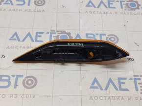 Turn signal in bumper front left Porsche Cayenne 958 11-17 chips