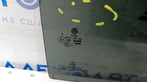 Glass of the rear right door VW Tiguan 18 - tinted, scratches
