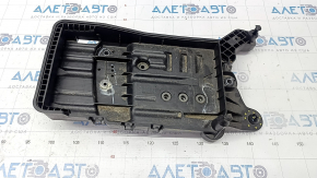 Battery tray VW Tiguan 18 - broken mount, dented