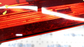Light outer wing right VW Tiguan 18-usa, crack in glass, scratches, bump, debris inside