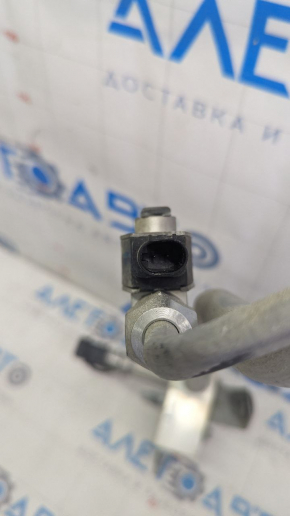 Air conditioning pipe from heater assembly Polestar 2 21- without heat pump