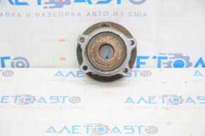 Front right hub Polestar 2 21-