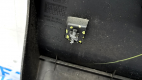 Door trim lower rear right VW Tiguan 18- structure, broken guide, scratch