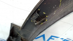 Front left wing arch trim VW Tiguan 18- structure, broken fastening, worn