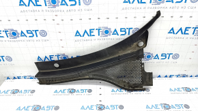 Windscreen wiper grille plastic left VW Tiguan 18 - broken