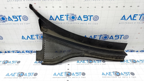 Windscreen wiper grille plastic right VW Tiguan 18 - broken