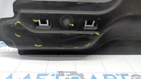 Rear right underbody protection VW Tiguan 18 - worn, pressed, torn