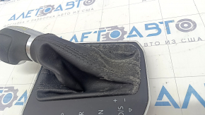 Gear knob VW Tiguan 18 - black leather, worn, scratches on chrome
