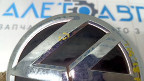 Emblem "VW" rear VW Tiguan 18 - broken guides, pokes