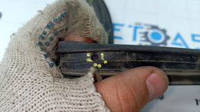 Door seal rear left Chrysler Pacifica 17- upper, torn